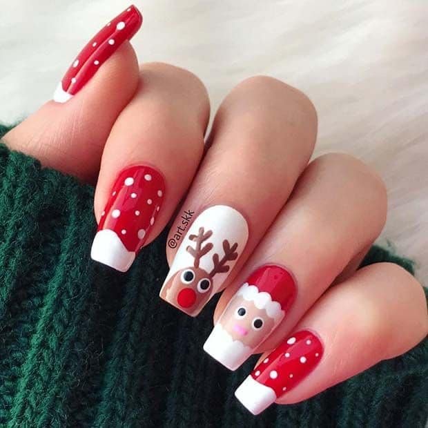 Sleigh the Holidays with These Gorgeous Christmas Nail Designs