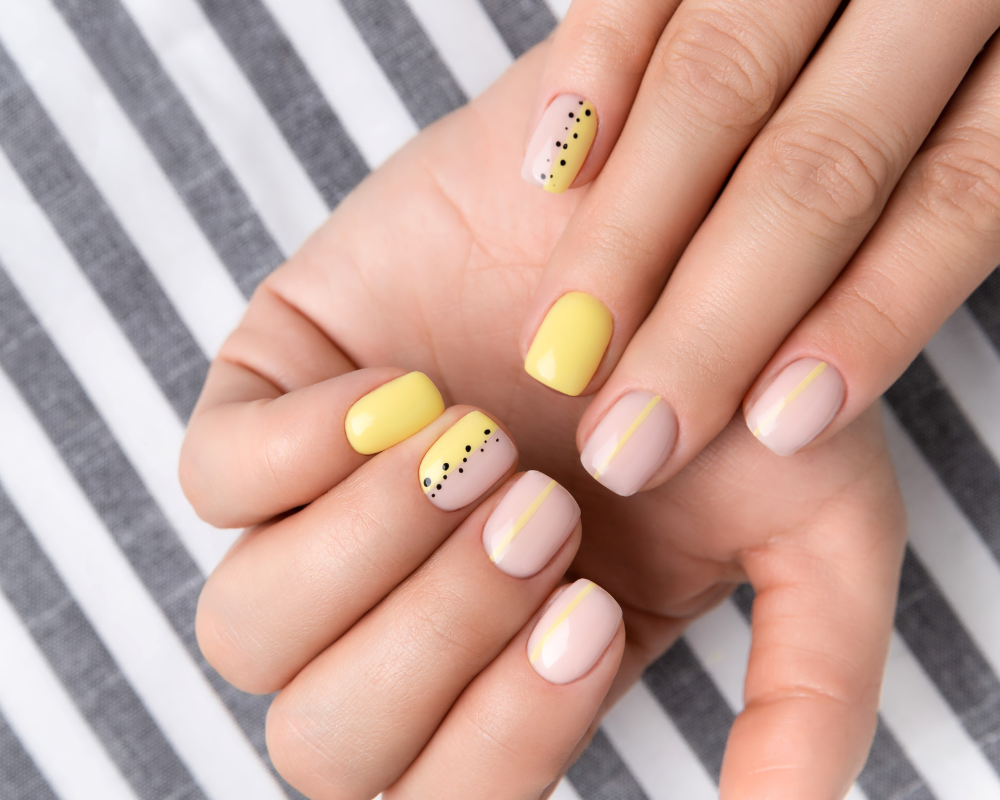 Nude Nails, Yellow Ascent Nail
