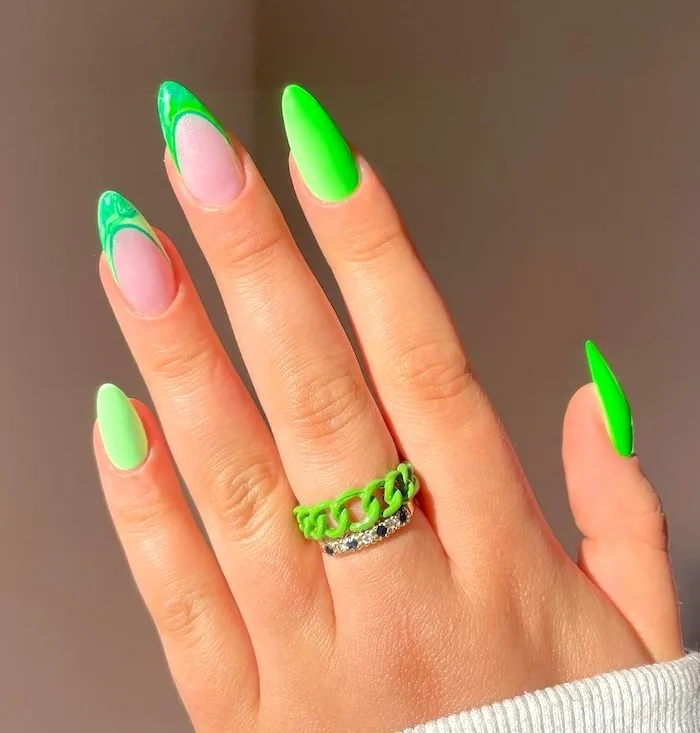 neon nails
