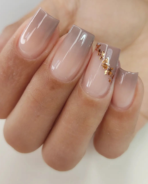 Soft Ombre with Strong Gold Flake Diagonal Line