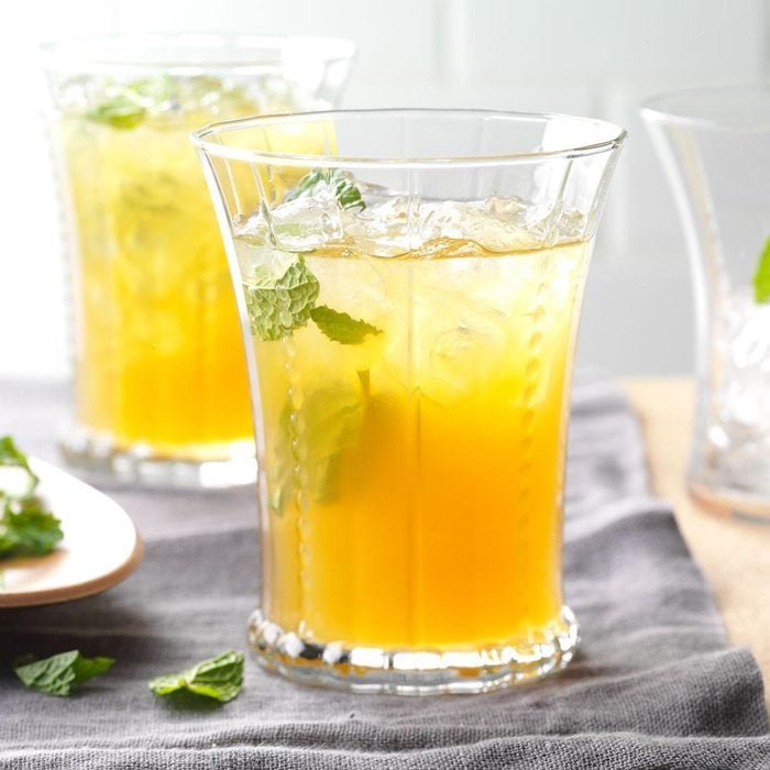 Sippin’ Pretty: Irresistible Iced Tea Recipes to Keep You Cool